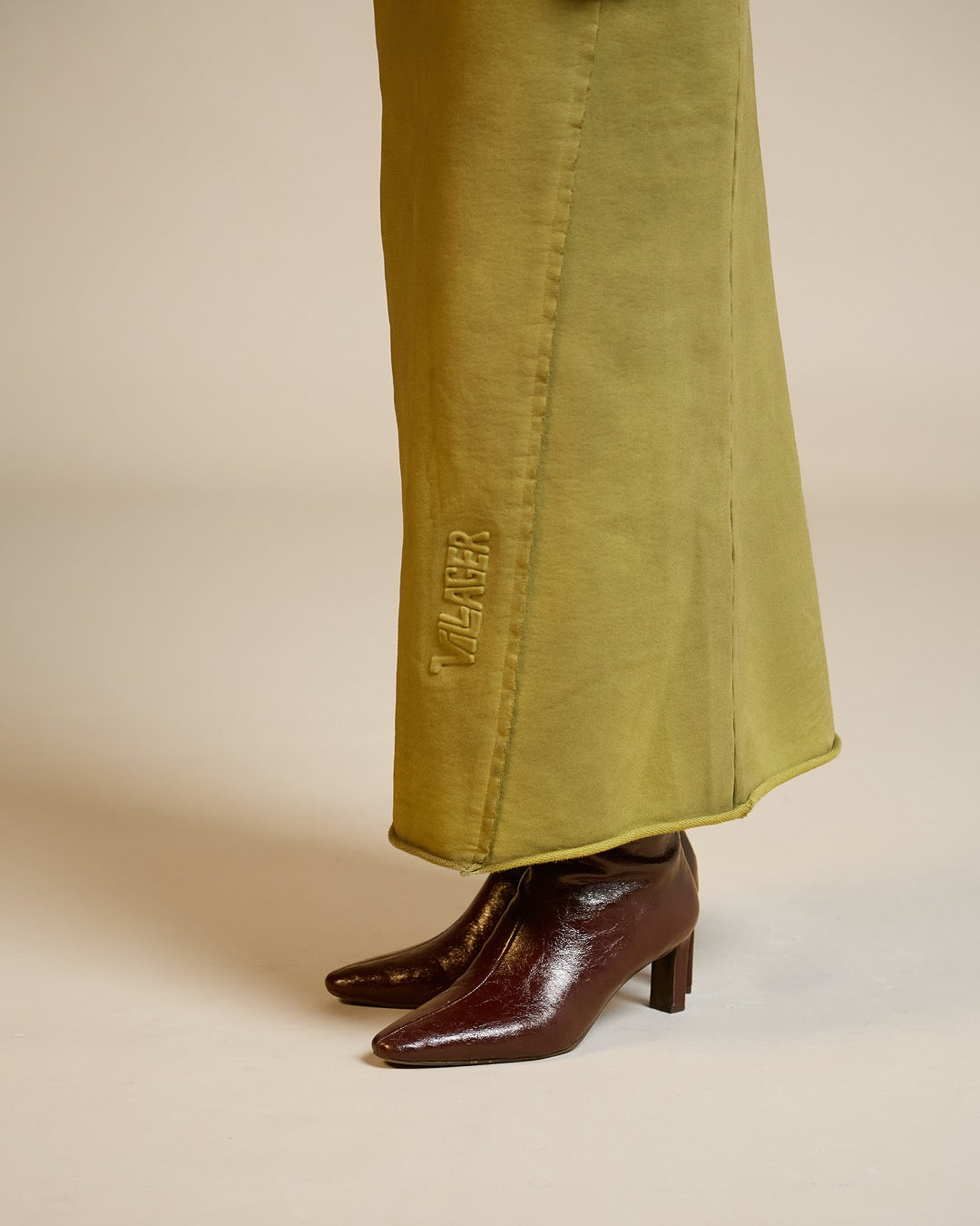 Villager Women’s Washed Olive Set