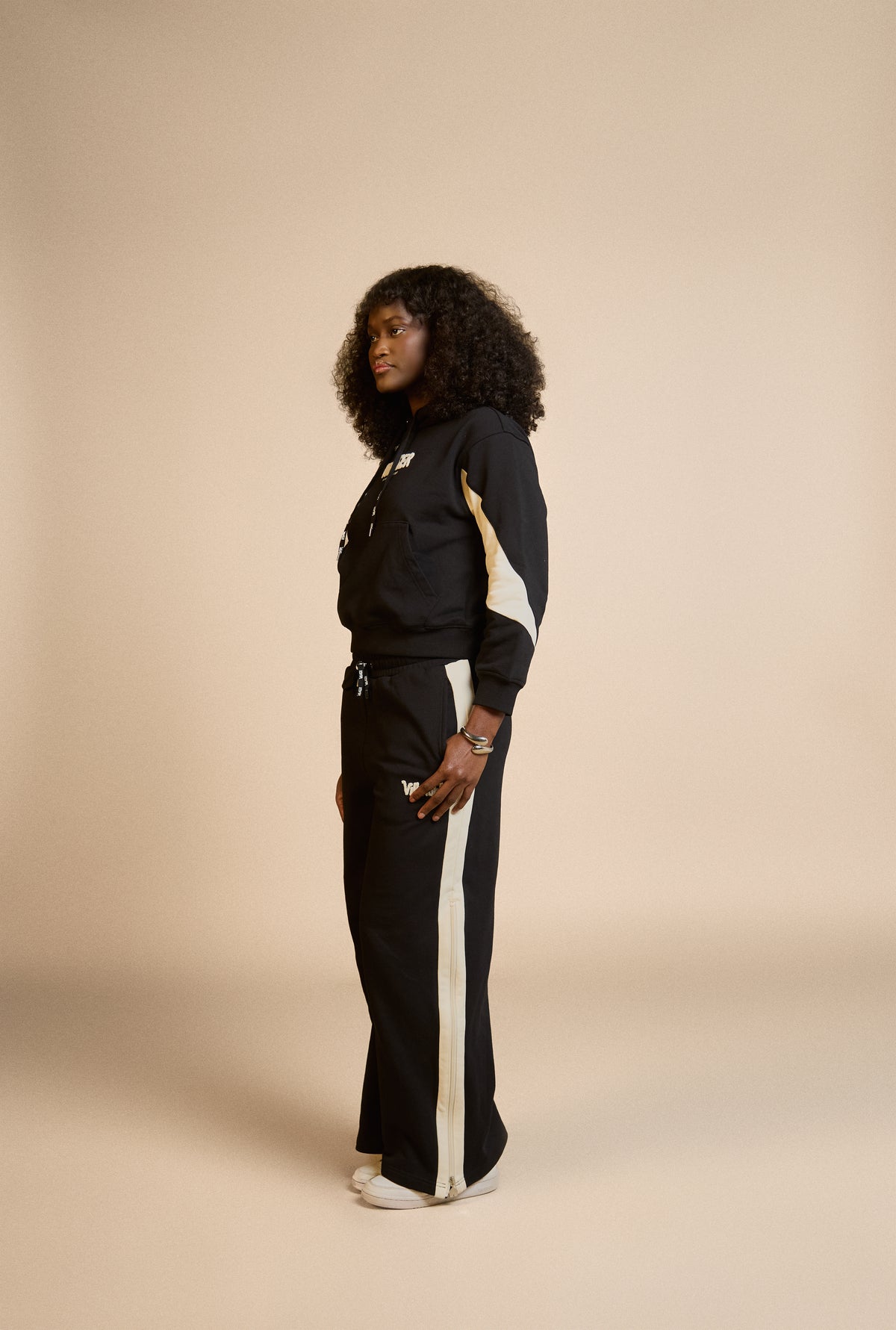 Roots Run Deep Women’s Sweatsuit Set